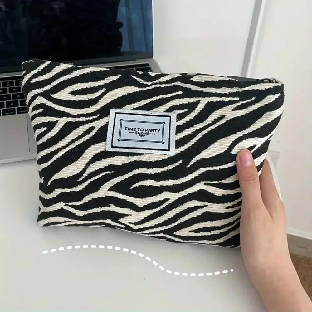 Fashionable Zebra Pattern Makeup Bag